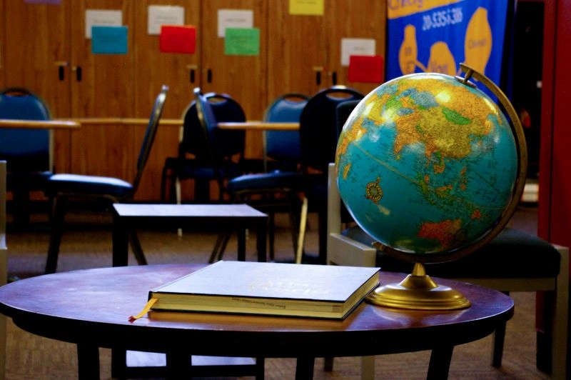Classroom setting with learning resources that support strategies for academic success